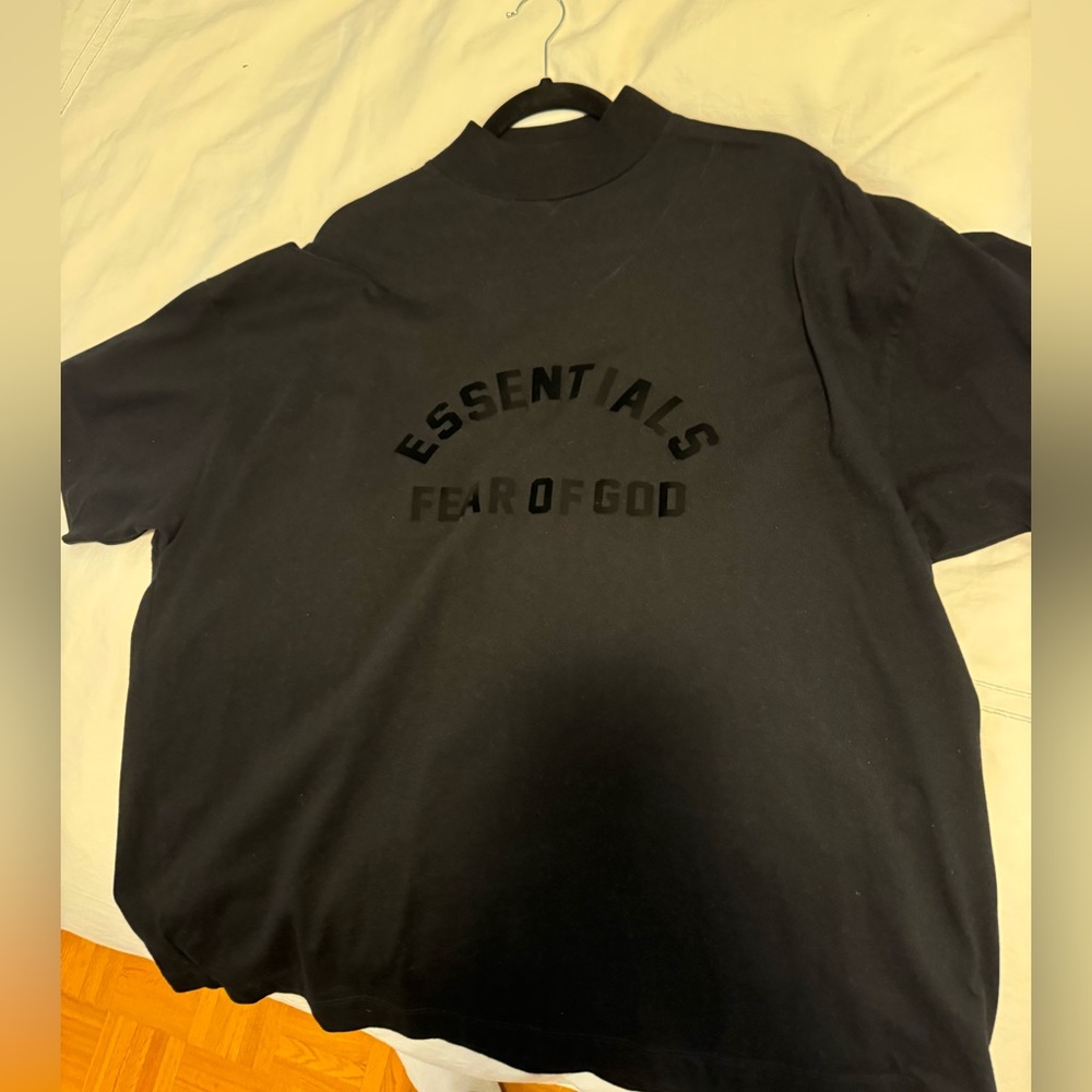Essentials Fear of God tee shirt